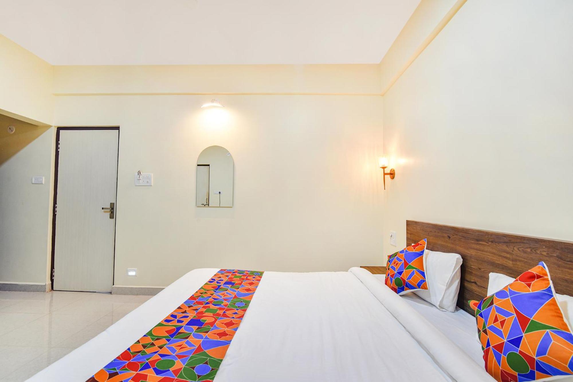 Fabhotel Baga Tulip - 500M From Baga Beach Экстерьер фото